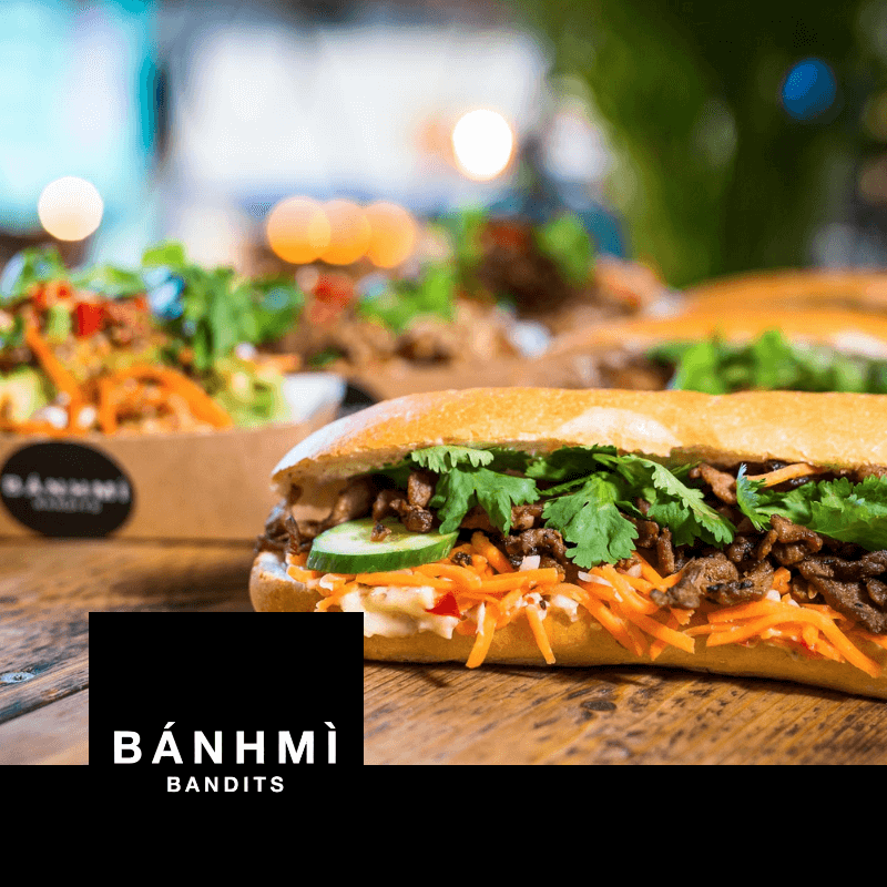Bánh Mì sandwich med grillet kød og grøntsager