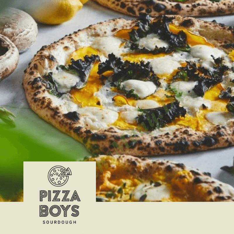 Surdejspizza med mozzarella og grønkål